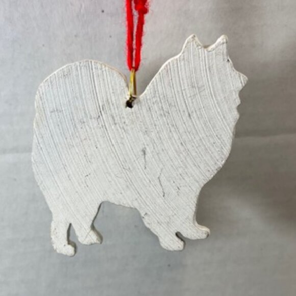 American Eskimo Dog Christmas Tree Ornament White Hand Painted 2.5"x3" - Picture 4 of 10
